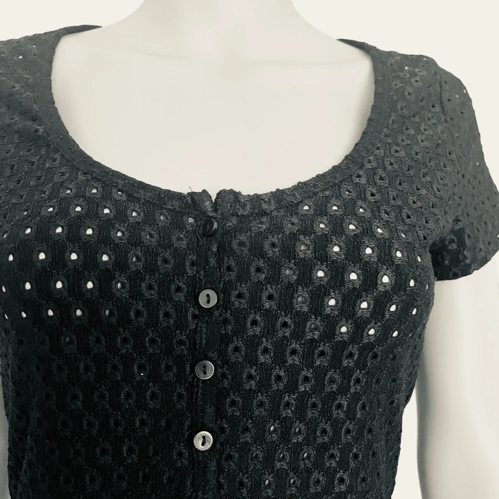 H & M black eye let patterned boho coquette twee fitted crop top Women Medium